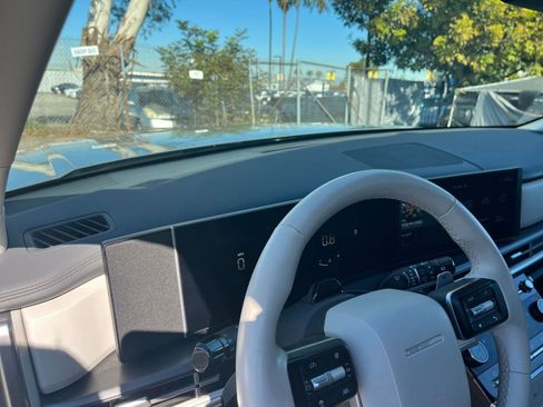 Used 2025 Hyundai Santa Fe SEL image 36