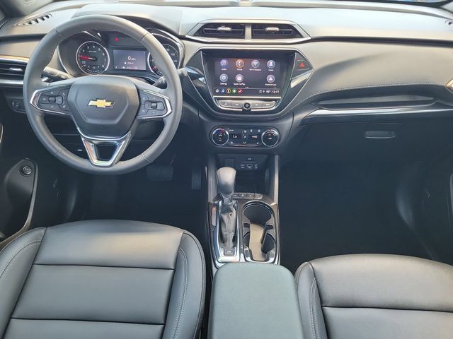 Used 2023 Chevrolet TrailBlazer ACTIV w/ Sun and Liftgate Package AWD/4WD image 12