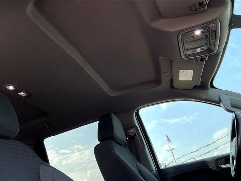 Used 2023 Chevrolet Silverado 2500 LT w/ Convenience Package image 16