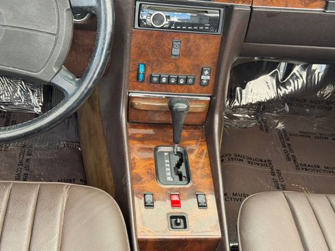 Used 1987 Mercedes-Benz 560 SL image 31