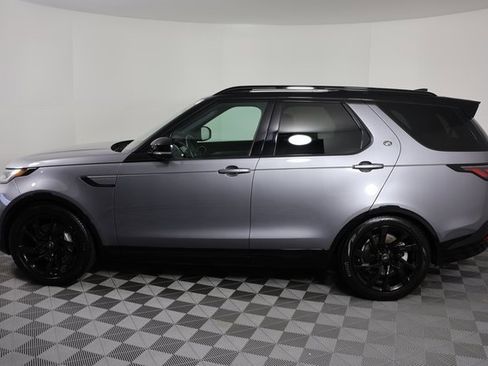 Used 2023 Land Rover Discovery S R-Dynamic image 5