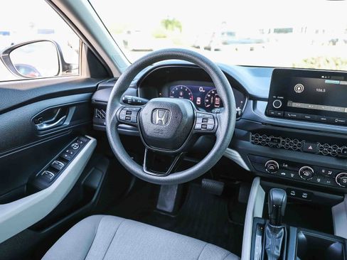 Certified 2025 Honda Accord LX image 5