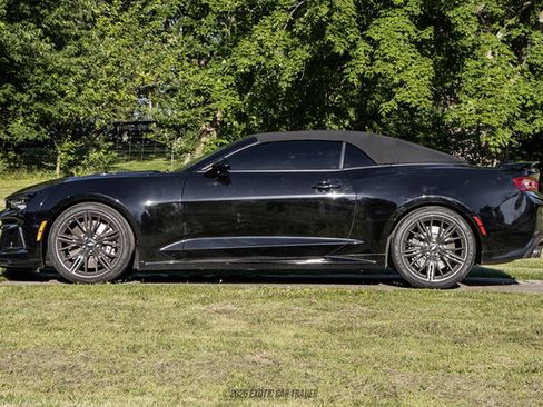 Used 2018 Chevrolet Camaro ZL1 w/ LPO, ZL1 Protection Package RWD image 15