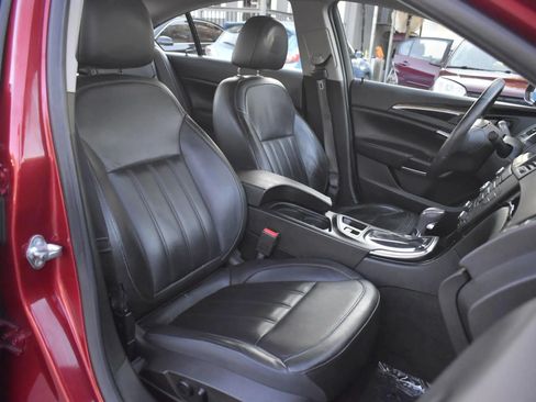 Used 2013 Buick Regal Premium FWD image 16