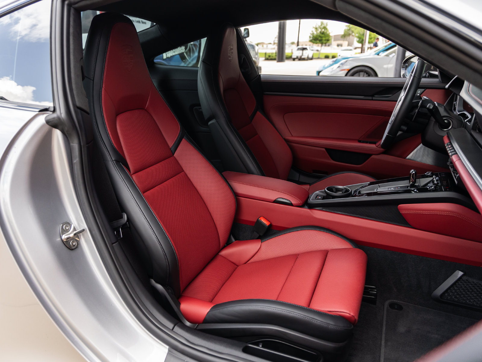 Used 2025 Porsche 911 Carrera RWD image 44