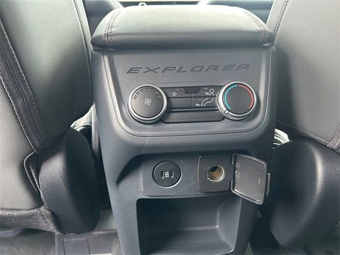 New 2025 Ford Explorer Active w/ Active Comfort Package image 22