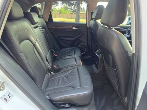Used 2016 Audi Q5 2.0T Premium Plus w/ Technology Package AWD/4WD image 14