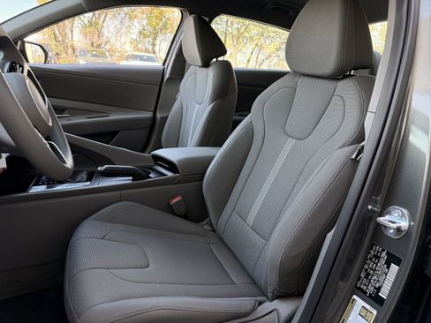 New 2026 Hyundai Elantra SE FWD image 27