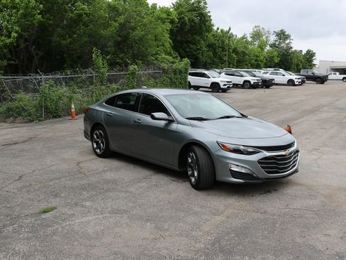 Used 2024 Chevrolet Malibu LT image 7