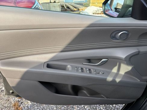 Used 2025 Hyundai Elantra SEL image 20