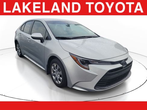 Used 2026 Toyota Corolla LE FWD image 1