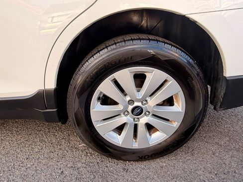 Used 2019 Subaru Outback 2.5i Premium AWD/4WD image 15