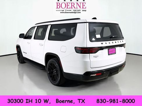 New 2025 Jeep Wagoneer L Series II image 5