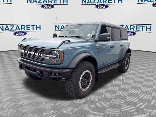 Used 2023 Ford Bronco Badlands w/ Sasquatch Package AWD/4WD image 3