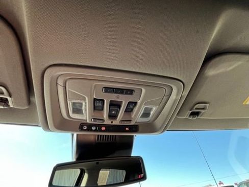 Used 2024 GMC Sierra 1500 SLT image 49