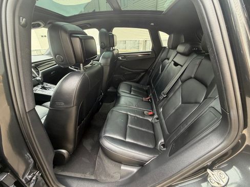 Used 2017 Porsche Macan AWD/4WD image 14