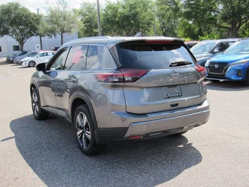 Certified 2024 Nissan Rogue SL FWD image 7