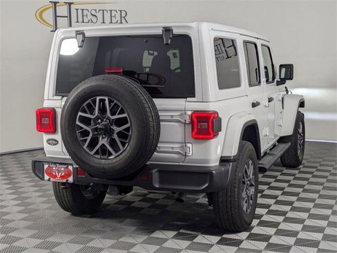 Used 2024 Jeep Wrangler Sahara w/ Technology Group image 7