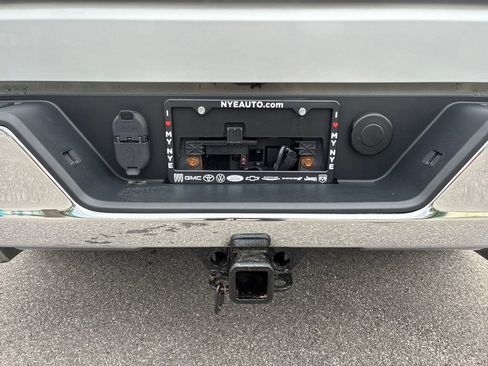 Used 2019 Chevrolet Silverado 1500 LT w/ All-Star Edition AWD/4WD image 13