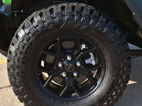 Used 2025 Jeep Wrangler Unlimited Sport AWD/4WD image 9