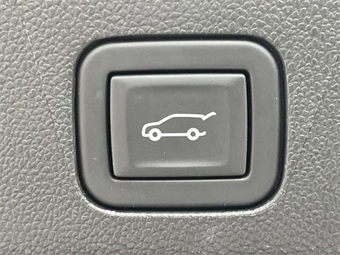 Used 2023 Chevrolet Tahoe RST w/ Luxury Package image 25