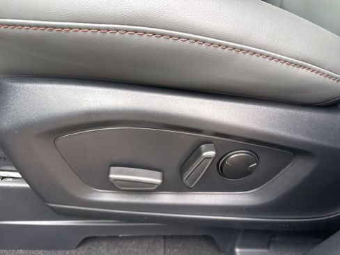 New 2026 Ford Explorer Active w/ Active Comfort Package image 8