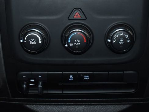 Used 2023 RAM 1500 Classic SLT w/ Protection Group AWD/4WD image 18
