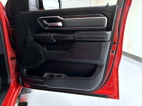 Used 2019 RAM 1500 Big Horn AWD/4WD image 16