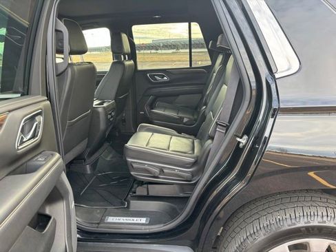 Used 2021 Chevrolet Tahoe Premier w/ Premium Package AWD/4WD image 45