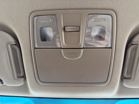 Used 2015 Hyundai Elantra SE w/ Option Group 02 image 18