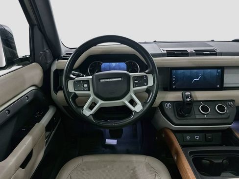 Used 2023 Land Rover Defender 110 SE AWD/4WD image 23