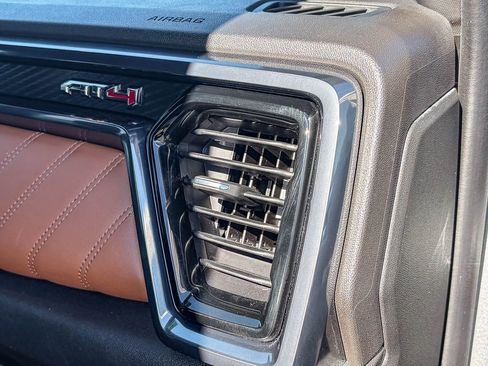 Used 2023 GMC Canyon AT4 w/ AT4 Premium Package image 39