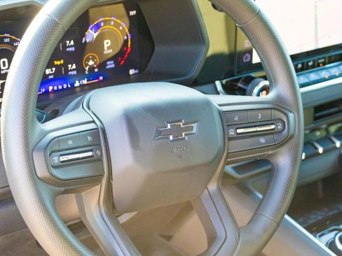 New 2025 Chevrolet Colorado Trail Boss w/ Midnight Edition image 24