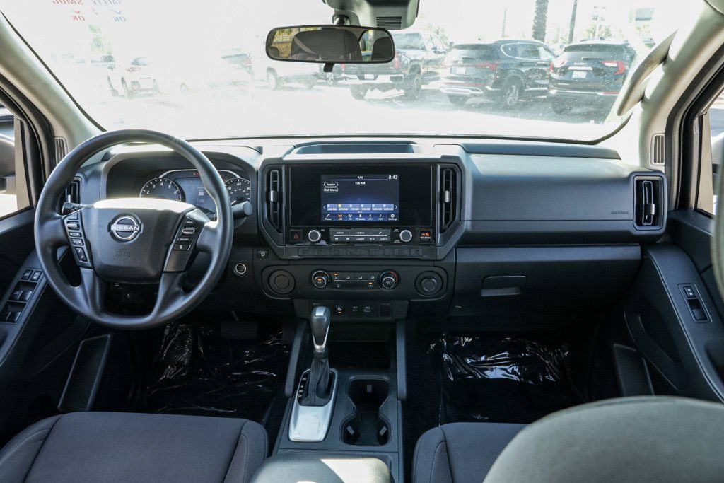 Used 2025 Nissan Frontier S w/ S Utility Package RWD image 25