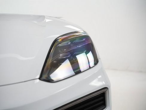 New 2026 Porsche Cayenne Turbo image 7