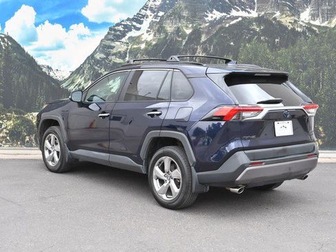 Used 2020 Toyota RAV4 Limited image 9