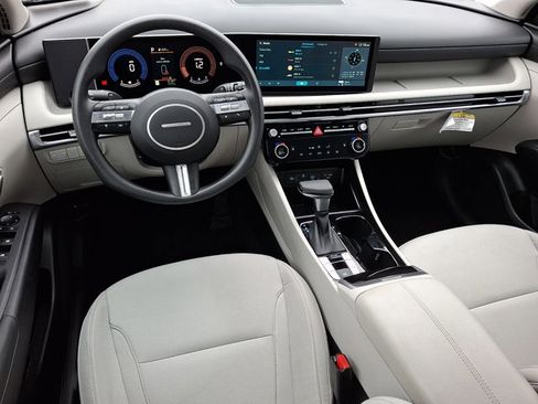 Certified 2025 Hyundai Tucson SEL image 11