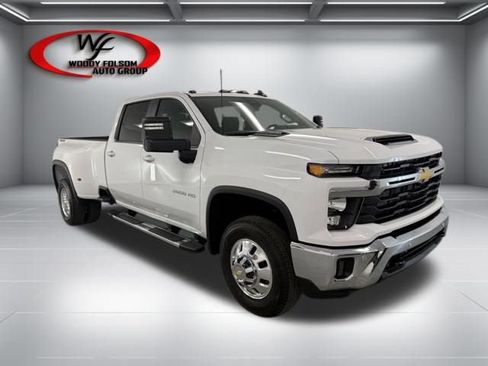 New 2026 Chevrolet Silverado 3500 LT w/ All Star Edition AWD/4WD image 3