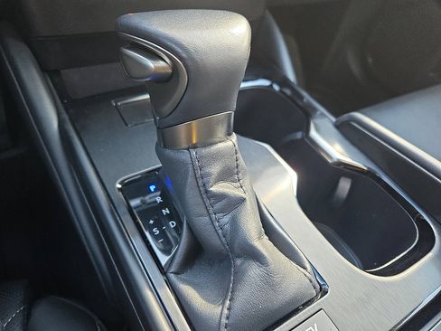 Certified 2023 Lexus ES 300h w/ Luxury Package image 16