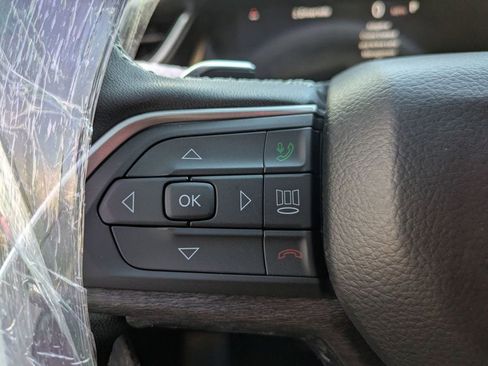 New 2025 Jeep Grand Cherokee Limited w/ Black Appearance Package image 15