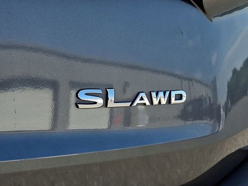 Used 2023 Nissan Rogue SL AWD/4WD image 31