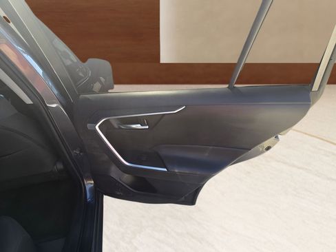 Used 2021 Toyota RAV4 XLE image 57