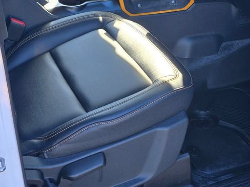 Certified 2023 Ford Bronco Badlands AWD/4WD image 8