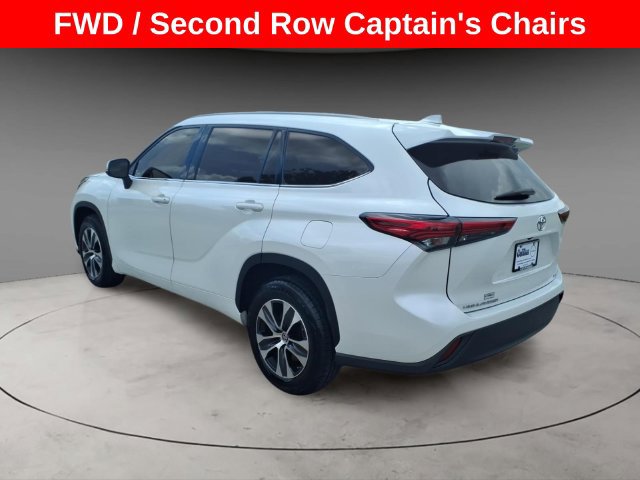 Used 2022 Toyota Highlander XLE FWD image 7