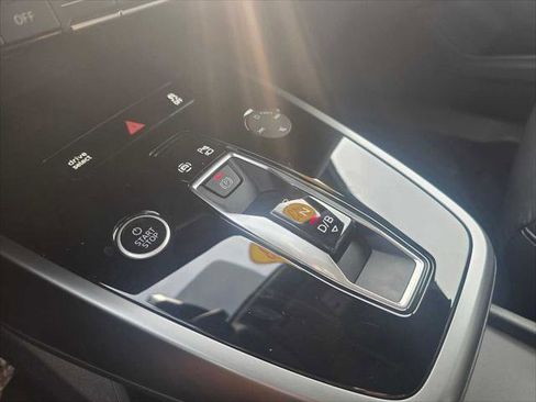 Used 2023 Audi Q4 e-tron Premium Plus image 32