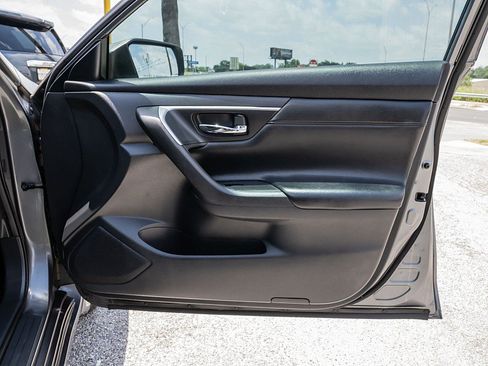 Used 2015 Nissan Altima 2.5 S w/ Sport Value Package FWD image 12