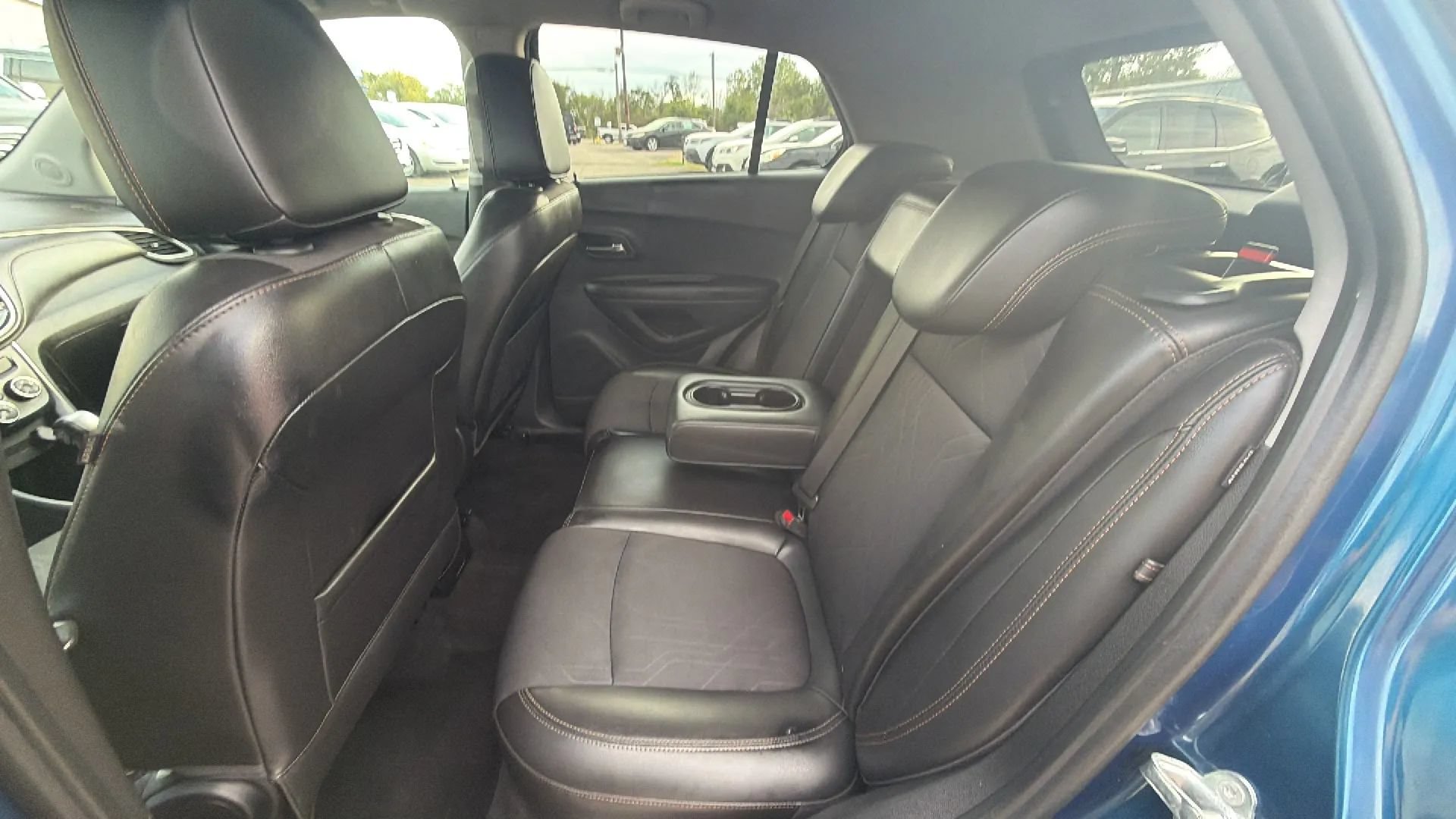Used 2019 Chevrolet Trax LT w/ LT Convenience Package FWD image 34