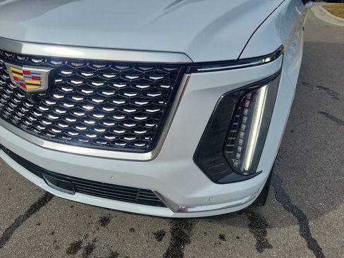 New 2026 Cadillac Escalade Luxury image 26
