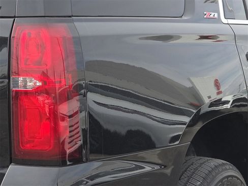 Used 2017 Chevrolet Tahoe LT w/ Off-Road Package image 12