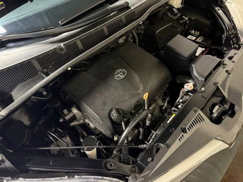 Used 2020 Toyota Sienna XLE FWD image 51